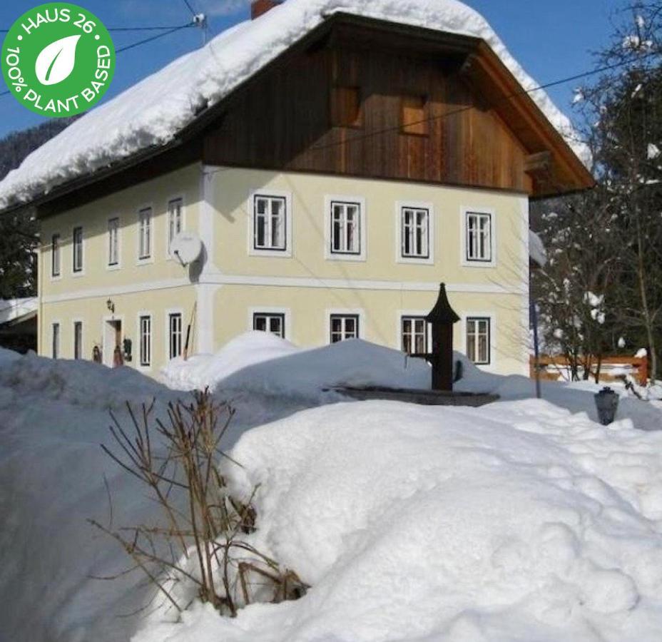 Haus 26 Weissbriach Acomodação com café da manhã Exterior foto